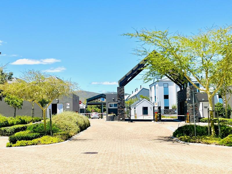 2 Bedroom Property for Sale in Burgundy Estate Western Cape